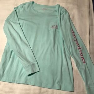 Vineyard Vines long sleeved shirt size L